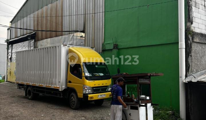 For Sale Warehouse LT 800 m², LB 800 m², Kav DPR, Cipondoh District, Tangerang City