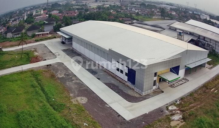 For Rent New Warehouse, Land Area 1.5 ha, Building Area 5,000 m², Jl. Raya Serang, Balaraja Subdistrict, Tangerang Regency. For Rent New Warehouse, Land Area 1.5 ha, Building Area 5,000 m², Jl. Raya Serang, Balaraja Subdistrict, Tangerang Regency.