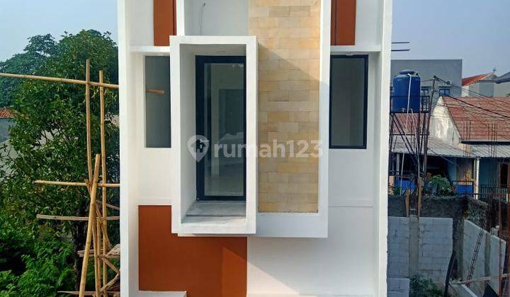 Jual Rumah 2 Lantai Baru Semifurnished SHM Bisa Kpr  1