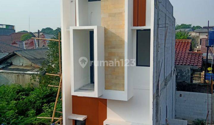 Jual Rumah 2 Lantai Bisa Kpr Dekat Stasiun Dan Pintu Tol Cibubur 1