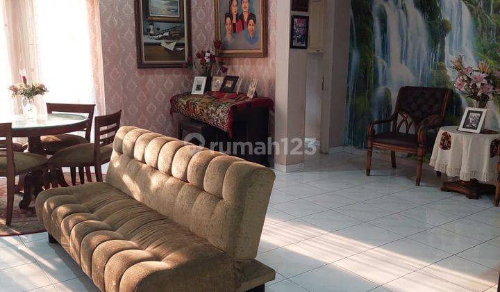 Dijual Rumah 8 Kamar di Griya Loka Bsd Bisa Untuk Huni Sekaligus Dijadikan Kost2an, Dekat Sekolah Santa Ursula Pasar Modern Bsd Stasiun Rawa Buntu Dan Toll 2