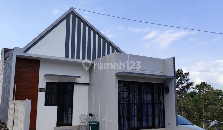 Rumah Villa Dengan View Pegunungan Kota Batu 2