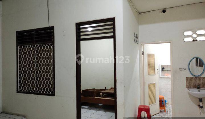 Rumah 2 Lt Strategis Cocok Untuk Kos Di China Town Glodok S7637 2