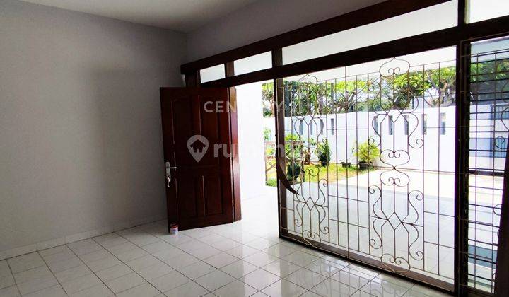 Rumah Lokasi Strategis Jalan Lebar Di Pulomas S8020 2