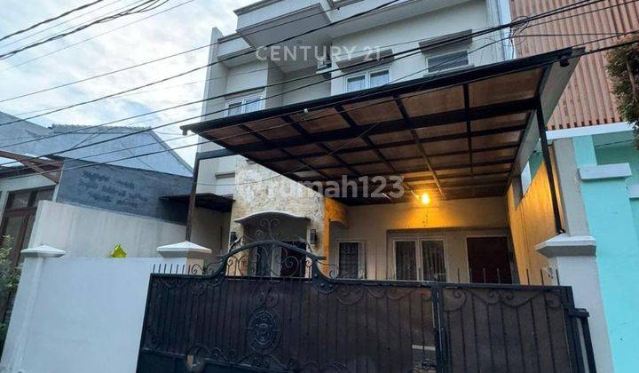 Rumah 2 Lantai Lokasi Aman Dan Strategis Di Duren Sawit S8311 1