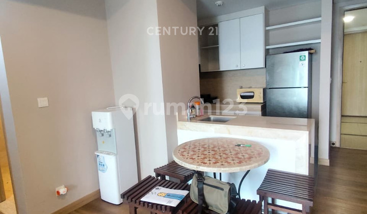 Apartemen Holland Village Lt 38 2Br Full Furnished R2290 2
