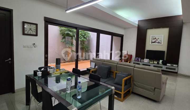 Modern Minimalist House Fully Furnished In Kelapa Gading S8908 Modern Minimalist House Fully Furnished In Kelapa Gading S8908