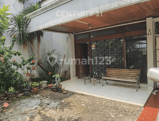 Rumah Tua 9X24 Hitung Tanah di Kayu Putih Jakarta Timur 2