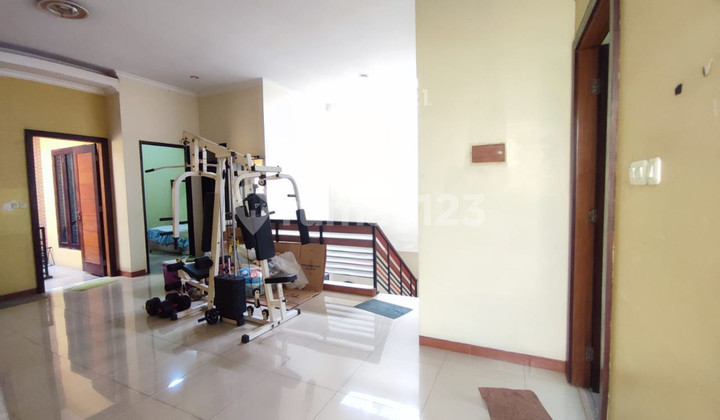 Rumah Tinggal 2 Lantai Akses Jalan Lebar di Kelapa Gading R2052 2