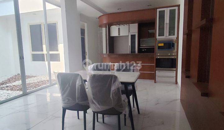 Rumah 2 Lantai 8x28 Siap Huni Sudah Renov Di Kelapa Gading R2139 2