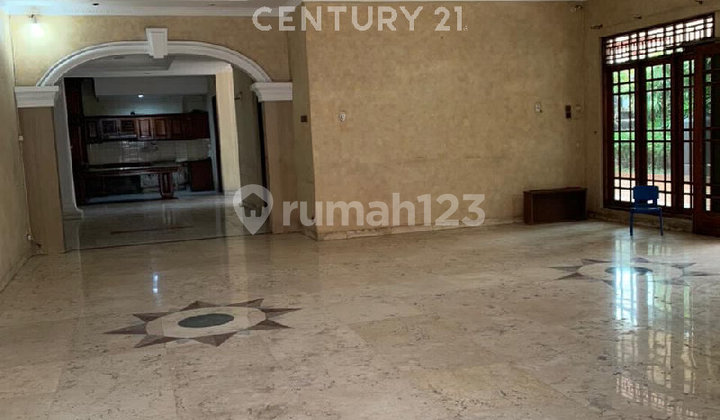 Strategically Located House for Business Office in Tebet, Jakarta R2374