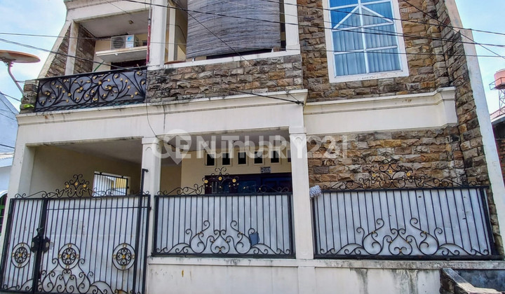 Rumah Hoek 2 Lantai 10X8 Siap Huni di Cipinang Timur S4929