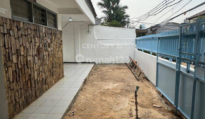 Rumah Tinggal Bebas Banjir Di Mampang Prapatan NR0015 2