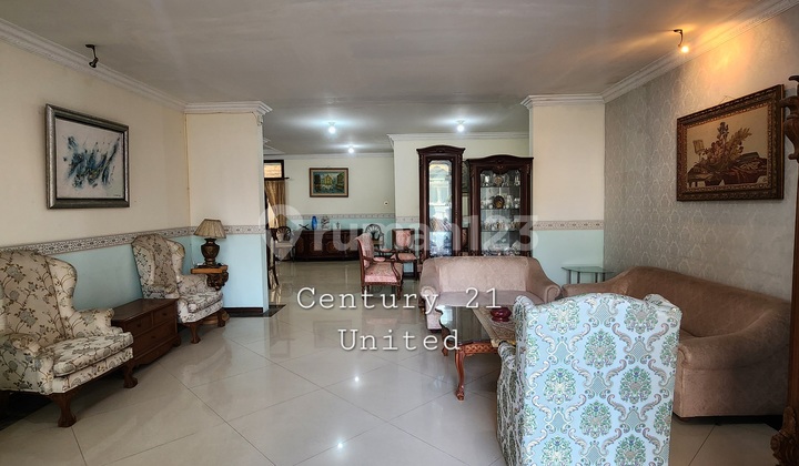 Fully Furnished House in Cempaka Putih R1698