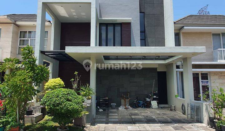 Murah Siap Huni Rumah 2 Lantai Bagus Semi Furnished di Royal Residence, Surabaya 1