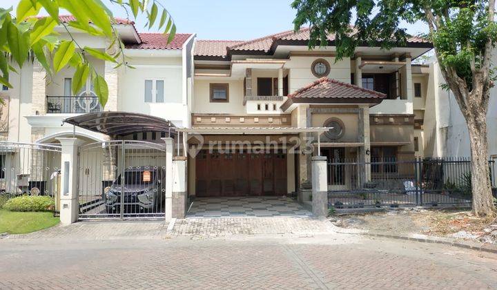 Dijual Rumah 2 Lantai Bagus Semi Furnished di International Village 2 Blok H Citraland, Surabaya 2