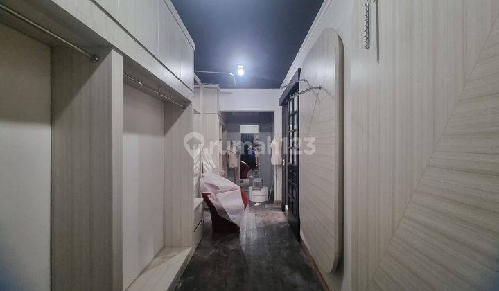 Disewakan Rumah 2 Lantai Bagus Semi Furnished di Vila Bukit Regency 3, Surabaya 2