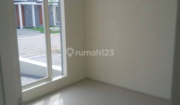 Murah Siap Huni Rumah 2 Lantai di Northwest Park, Surabaya 2