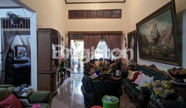 Rumah Mewah 2 Lantai 1