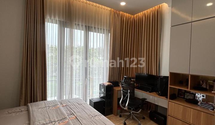 Dijual Rumah BSD, Serpong Delatinos | Luas 296 m2 | 4 + 1 KT, 5 + 1 KM | 2 Lantai | 11.000 W | Hadap Timur | Harga 6,9 M