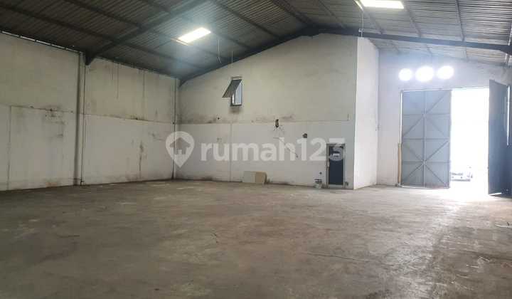 For Rent Warehouse at Bandara Mas, Neglasari, Tangerang | Size 16X35, Electricity 2200 W, 2 Floors, Price 250 Million/Year For Rent Warehouse at Bandara Mas, Neglasari, Tangerang | Size 16X35, Electricity 2200 W, 2 Floors, Price 250 Million/Year