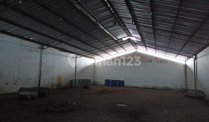 For Rent Miami Warehouse, Kapuk | Area 537 m2 (2 Floors) | Fits 40 ft Container | 5500 watt | Price 300 million / year