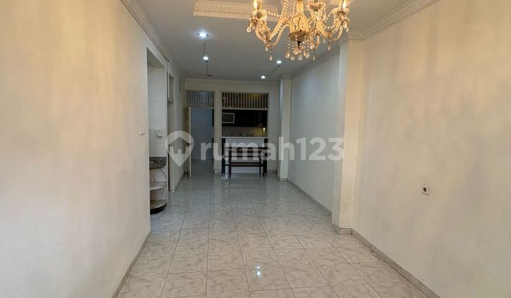 Dijual Rumah Kembangan Baru, Uk. 6X16, 3Kt, 2 Km, 2 Lantai, SHM, Strategis, Harga 1,8 M Nego 2