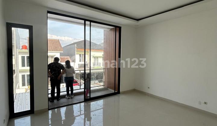 Dijual Rumah Cluster Metland Puri (NEW) | Luas 160 m2 | SHM | 4 + 1 KT, 3 + 1 KM | 2 Lantai | Hadap Timur | Kitchen Set | Harga 2,7 M