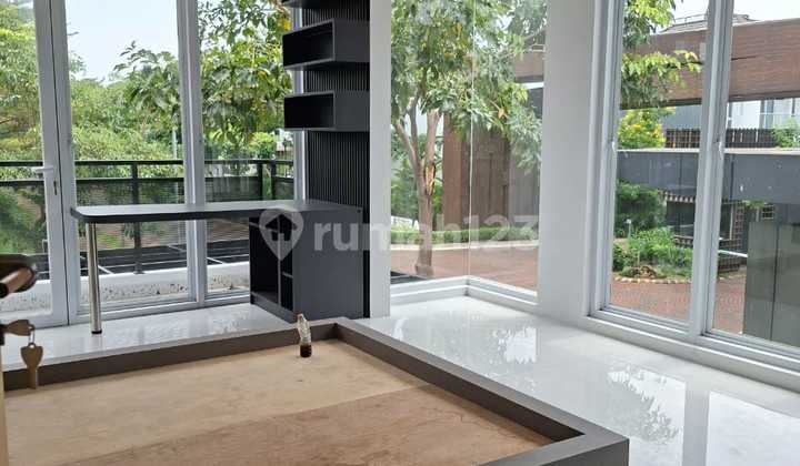 Dijual Rumah (New) Metland Puri | Uk. 8,5 X 15 | 3 + 1 Kt, 3 + 1 Km | SHM | AC 4 | Kitchen Set | View Danau | Harga 4 M