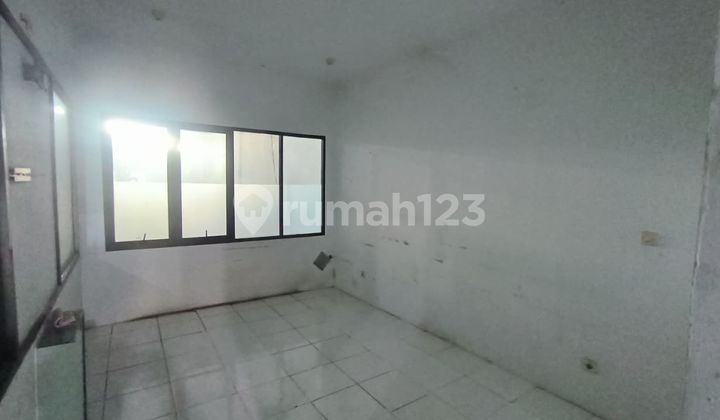 For Rent Miami Warehouse | Size 15 x 30 | Electricity 7700 | Jet Pump Water | Price 300 million / year