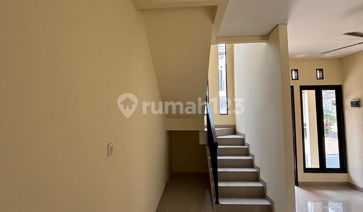 Dijual Rumah Bintaro | Luas 220 M2 | 3+1 Kt, 2 Km, 2 lt, SHM, Harga 2,5 M Nego