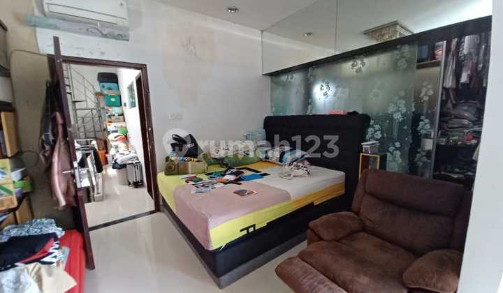 Dijual Rumah Metro Marina, Ancol | Luas 90 m2 | HGB | 3 + 1 KT, 3 + 1 KM | Semi Furnish | Hadap Utara | Harga 2,5 M nego Dijual Rumah Metro Marina, Ancol | Luas 90 m2 | HGB | 3 + 1 KT, 3 + 1 KM | Semi Furnish | Hadap Utara | Harga 2,5 M nego