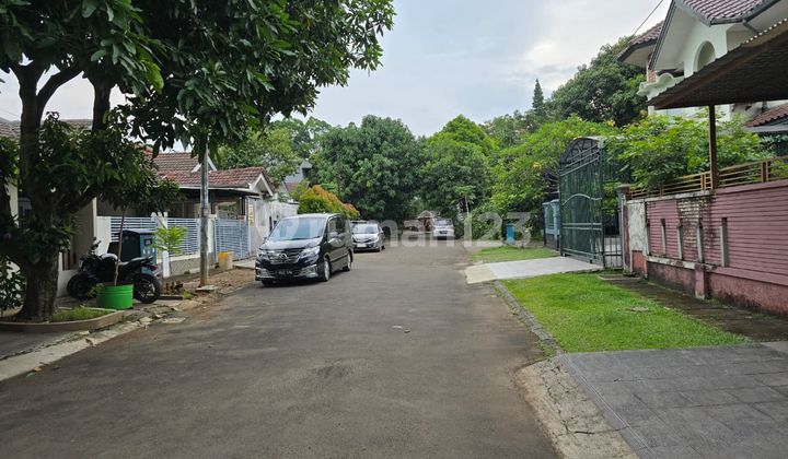 House For Rent in Kencana Loka BSD Tangsel House For Rent in Kencana Loka BSD Tangsel