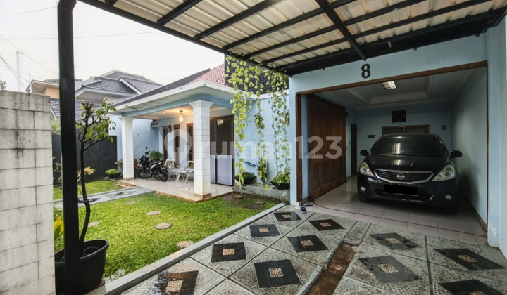 Dijual Rumah 2 Lantai Luas Tanah 252m² Dukuh Zamrud