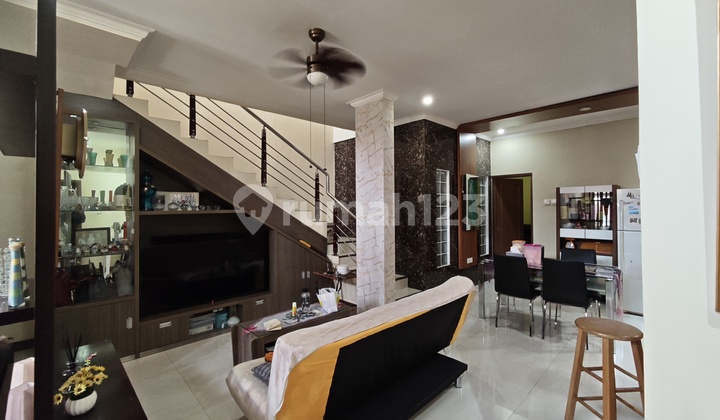 For Sale 2-Story House in Grand Wisata Semi-Furnished Near Mall and Toll Road Access 2