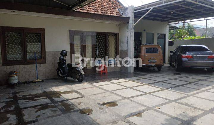 MAU JUAL CEPAT, RUMAH RINJANI PALING POJOK DI TENGAH KOTA SURABAYA 1