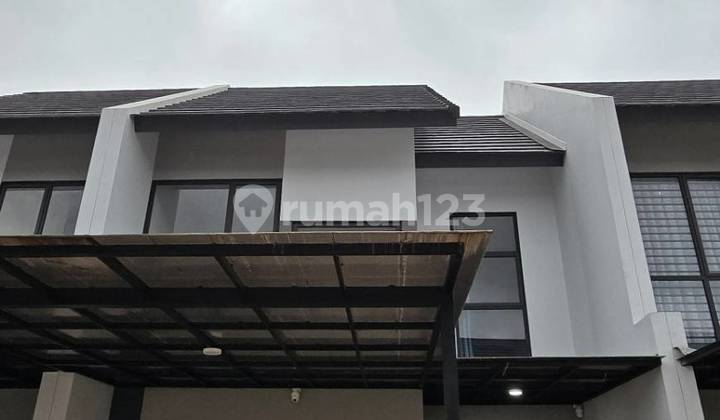 Disewakan Rumah Batam Rumah 2 Lantai Royal Vasa Full Furnished Batam Center 1