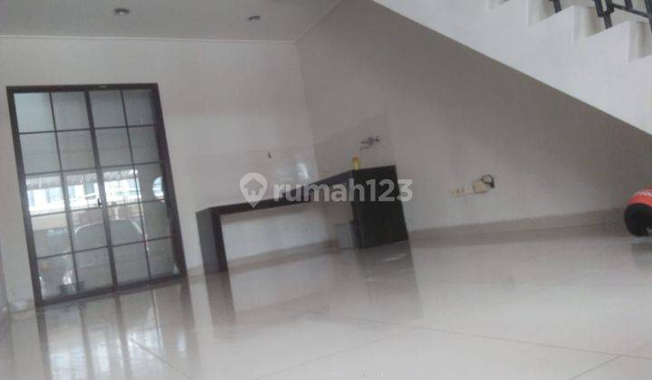 Dijual Cepat Di Bawah Harga Pasaran Rumah Green Lake City 2