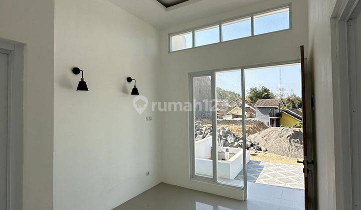 Rumah Murah Kawasan Asri Fitur Smart Home di Godean 1
