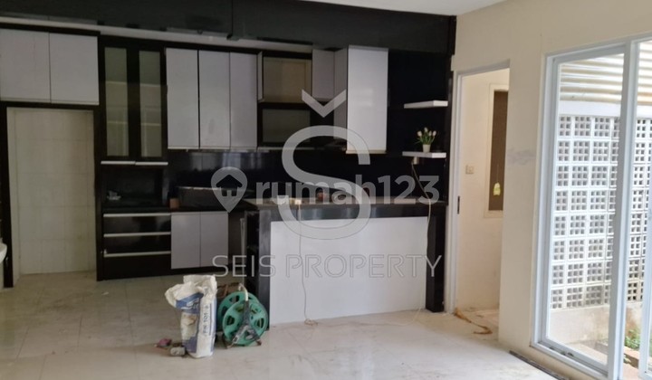 Disewakan Rumah Tinggal Siap Huni di Kota Baru Parahyangan Disewakan Rumah Tinggal Siap Huni di Kota Baru Parahyangan