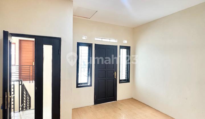 Super Comfortable 2-Story House Ready to Occupy in Buah Batu