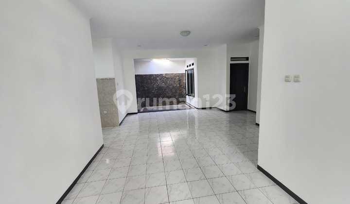 Rumah Siap Huni Super Nyaman di Antapani