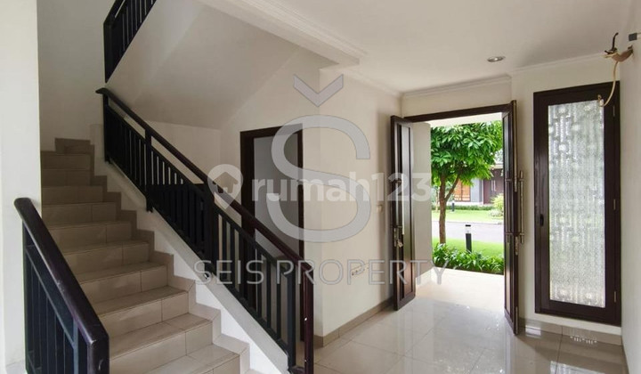 FOR RENT READY-TO-OCCUPY HOUSE IN SUMMARECON BANDUNG