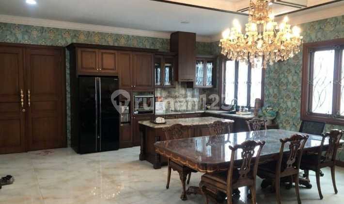 Large Area House Ready to Occupy in Batununggal