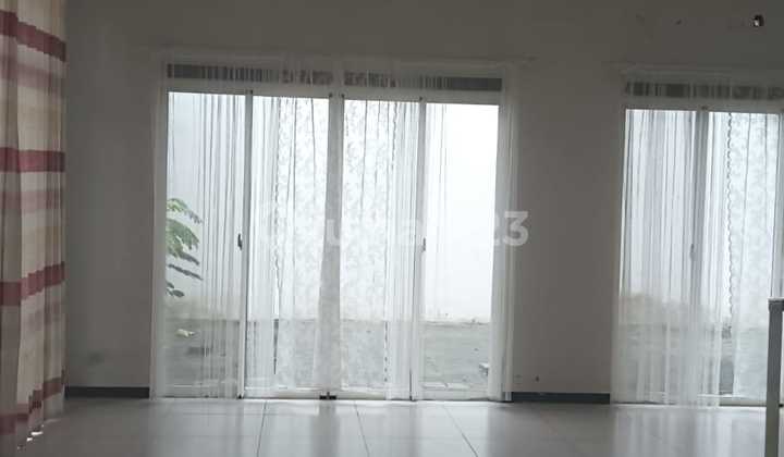 Super Comfortable Ready-to-Live House in Kota Baru Parahyangan