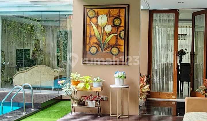 Rumah Mewah Super Nyaman di Kota Baru Parahyangan