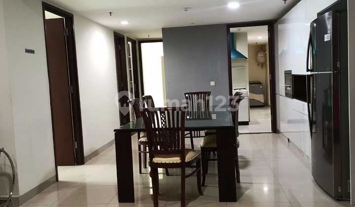 Apartemen Mewah Strategist Kelapa Gading Full Furnished Siap Huni 2