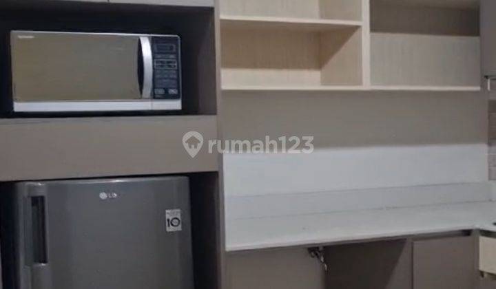 Apartemen Gold Coast 1 BR Semi Furnished Bagus 2