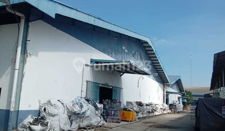 Affordable Subang Warehouse Factory in the Area Near the Toll Gate Affordable Subang Warehouse Factory in the Area Near the Toll Gate