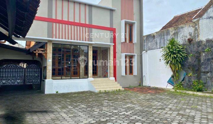 Rumah Kantor LB 141 M2 Dg Halaman Luas Cocok Untuk Perkantoran 1